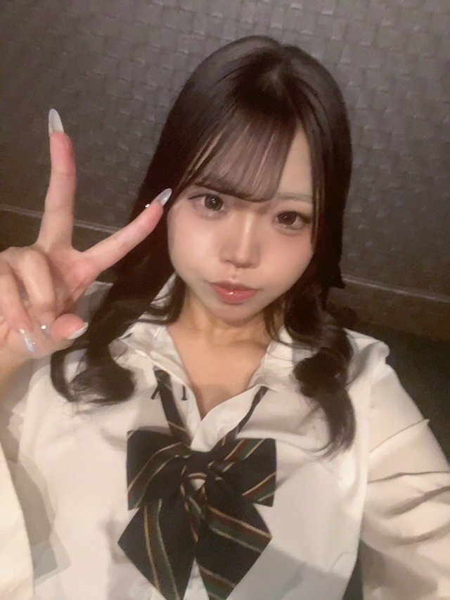 くるみ Girl's Bar Luminous