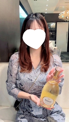 プロフィール写真2・ゆいか｜SERENA・セレナ - 名古屋 錦のスナック