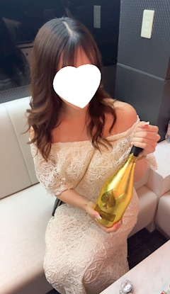 プロフィール写真2・ゆいか|SERENA・セレナ - 名古屋 錦のスナック