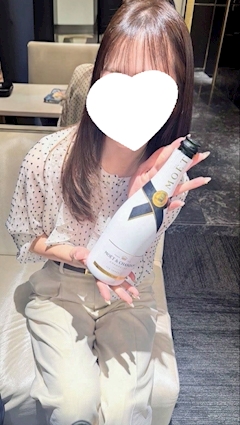 プロフィール写真11・ゆいか|SERENA・セレナ - 名古屋 錦のスナック