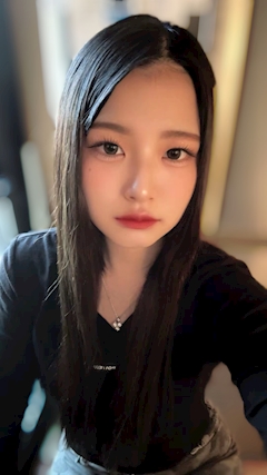 プロフィール写真3・あやか｜UNIQUE・ユニーク - 八王子のクラブ/ラウンジ