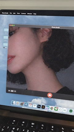 ちい👩🏻‍✈️✈️【下北PUB CLUB RISING】「月曜日久しぶり🫶🏻👗」