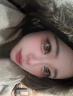 プロフィール写真6・もも｜CLUB HUIT・ユイット - 新小岩のキャバクラ