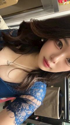 プロフィール写真10・もも｜CLUB HUIT・ユイット - 新小岩のキャバクラ