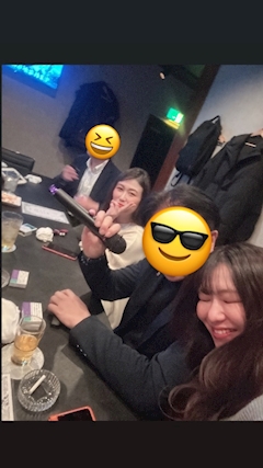 あみ「店内での様子✌️」