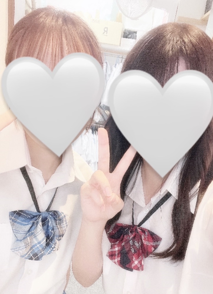 キャスト同士で撮影した仲良し写真