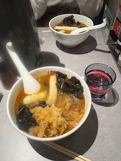 ゆり「（🍜•᎑•🍜）」