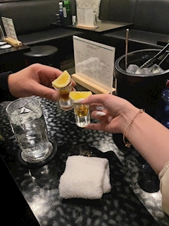 なな「成人迎えた皆さんテキーラ飲みましょう」