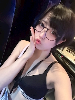 うい
