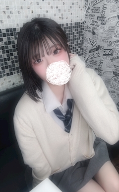 プロフィール写真4・なる|3年B組・サンネンビーグミ - 久米川のコンカフェ