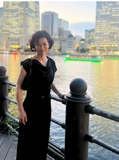 プロフィール写真2・梅澤富美子｜ダルマラウンジ・ダルマラウンジ - 新橋のパブ/スナック