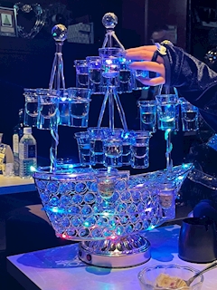 はるか🎀💭【三鷹アーク】「テキーラ祭り⁉️今年ラスト出勤です😙🌟⋆꙳」