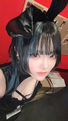 プロフィール写真4・💙🖤イクラ🖤💙｜焼肉とバニーガール難波店 - 難波のガールズバー