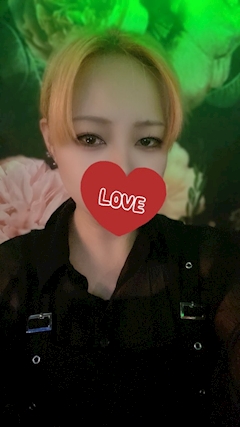 蛙 アニソンBAR 百式・ヒャクシキ - 那覇・久米のガールズバー