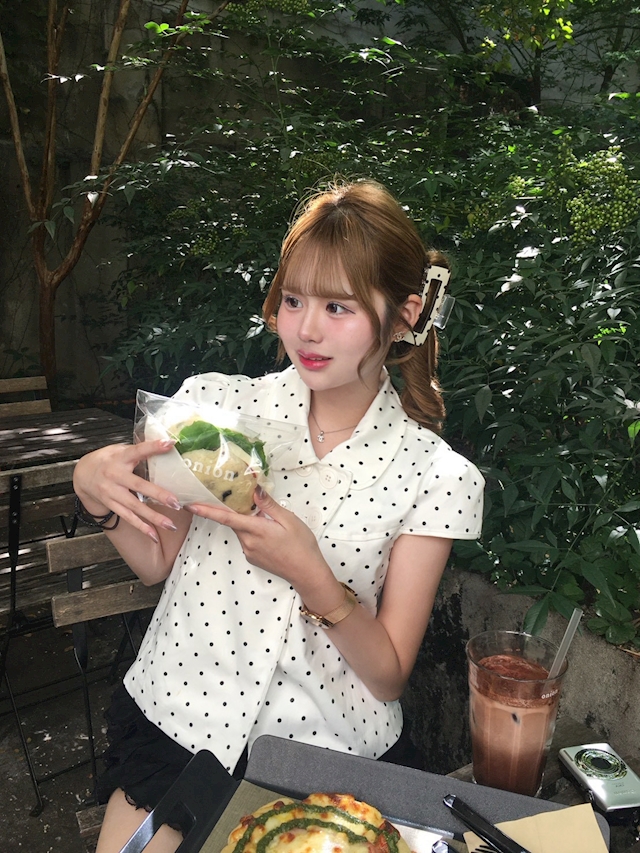 める