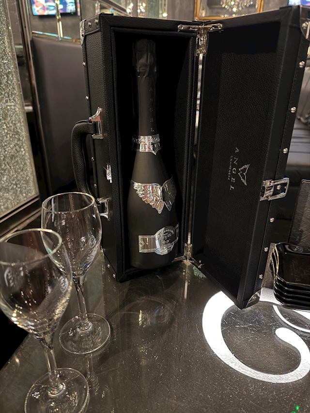 プロフィール写真4・美波　るあ｜