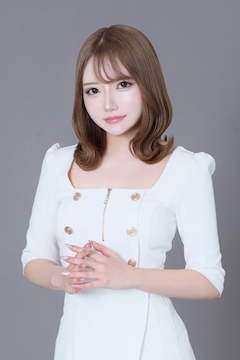 プロフィール写真5・まな｜QUEEN・クイーン - 盛岡のキャバクラ