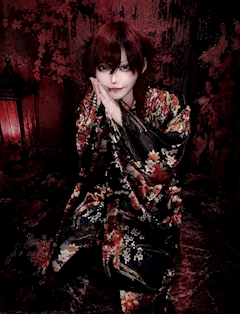 プロフィール写真1・まきやま|深紅の館~Sallouge~・シンクノヤカタ~サルージュ~ - 兎我野町のコンカフェ