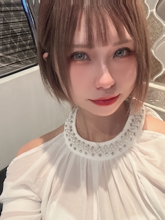 プロフィール写真1・花歩｜HANARE by EMIRAI・ハナレ バイ エミライ  - 鹿児島県・天文館のキャバクラ