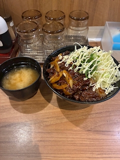 3号「こんばんは！！」