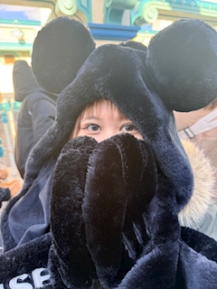 シオン【千葉sonica】「カラコン変えてずっと垢入りしてたことに気づいてしまった😣」