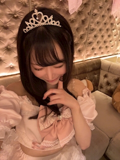 まひる「土曜日出勤🥰」