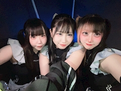 ねおあるこ スタッフ「暑すぎて夏☀️」