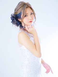 プロフィール写真3・詩月 えま｜le.KLA・ルクラ - 松山市のキャバクラ