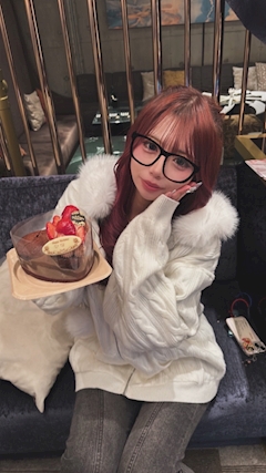 ひな「出勤💕」