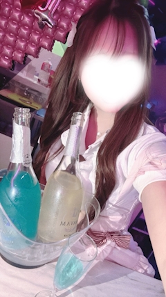 なつめ「3/17🩵🤍」