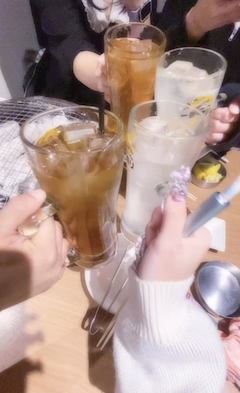 るな「出勤してますᐢ⩌  ̫ ⩌ᐢ」