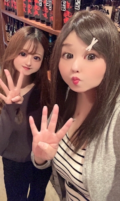 ゆきき「ポーズ変えてみたぁ🙄w洗濯ばばぁ🤗」