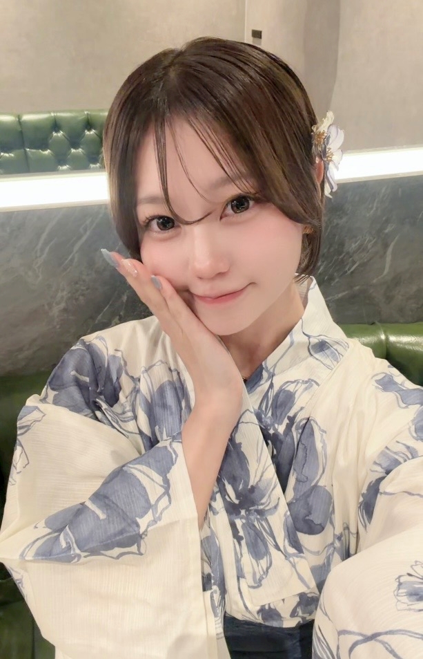 プロフィール写真2・みい【THE LOUNGE】|