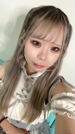 せら「激レアアイドル前髪にしてみたせらしゃんです🍎」