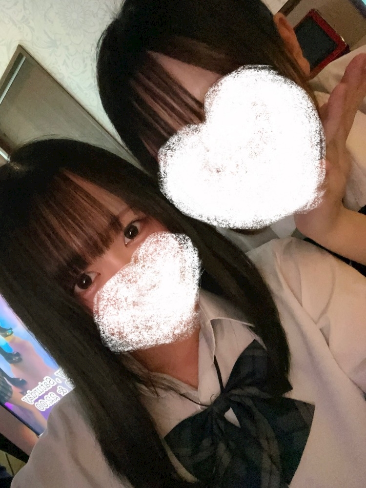 キャスト同士で撮影した仲良し写真