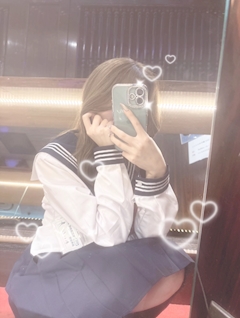 プロフィール写真2・れいな|ミニスカ女学園ViVi・ヴィヴィ - 名古屋 錦のガールズバー