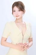 周東　愛華