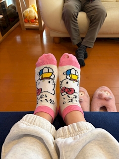 かのん【CROWEA】「きゃーはずかしい、、、」