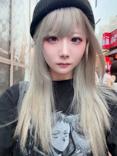 そら「髪染めました！」