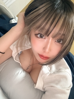 れいな【club B and The B】