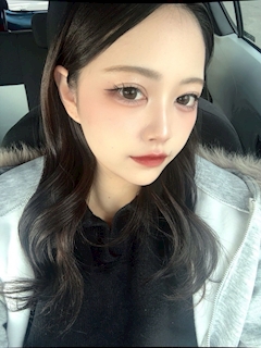 プロフィール写真1・なつき｜GIRLS BAR 9-NINE-・ナイン - 岐阜 柳ヶ瀬のガールズバー