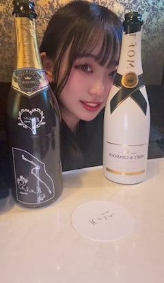 プロフィール写真6・りり｜Luxury Club Hera・ヘラ - 赤羽のキャバクラ