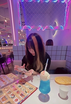 プロフィール写真7・💜💜まりあ💜💜｜Cafe&Bar Lapin・ラパン - 蒲田東口のガールズバー