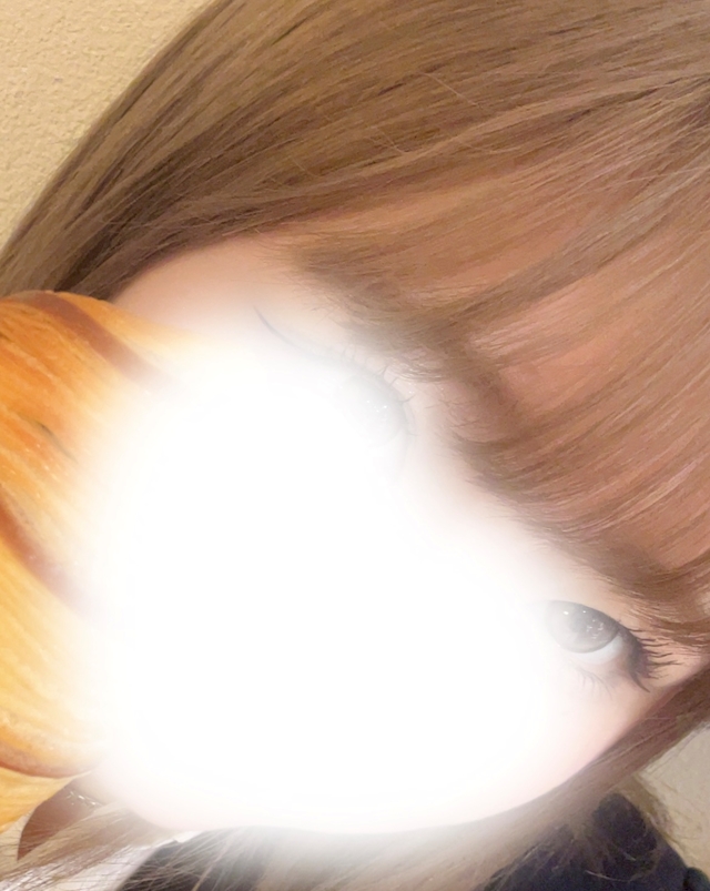 ゆりな