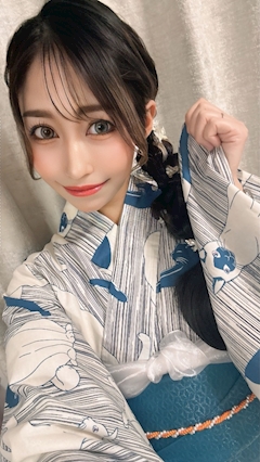 一条 詩帆「ナベカラマリンさんのこれにハマってます🍲」