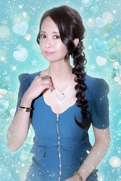 プロフィール写真2・🕊 桐島 ちか 🕊|CLUB ONE CHAN ミナミ 宗右衛門・ワンチャン ミナミ ソエモンチョウ - 心斎橋筋の熟女パブ/熟女キャバクラ