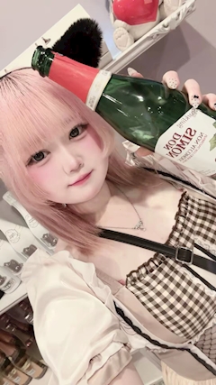 プロフィール写真4・らて｜Cafe&Bar くろ×スト - 池袋東口のコンカフェ