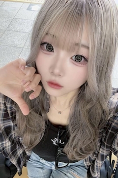 皇　ののあ