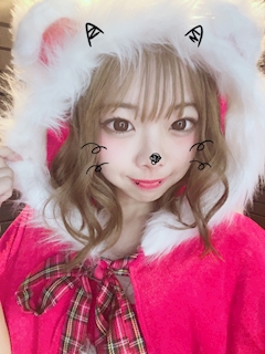 椿 らな「クリスマスの余韻がひたひた🥹💖」