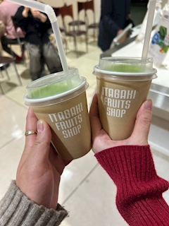 りょう「今日も元気に営業中💋」